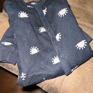 Sunshine Patterned Black Kids Footie